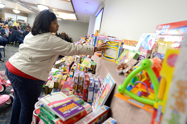 Faculty and Staff Play Santa’s Helpers through Books & Bears Program