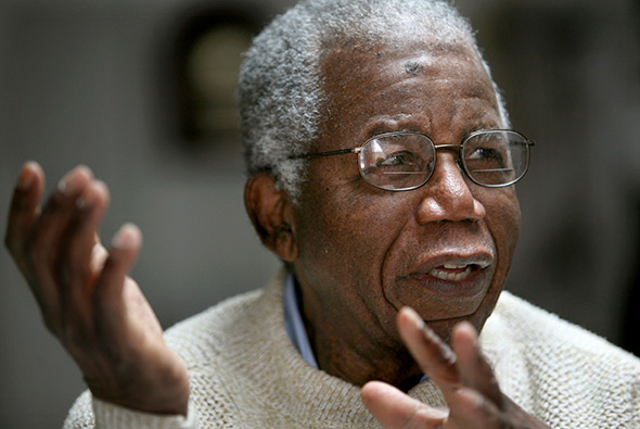 Dartmouth Professor Honors the Father of African Literature