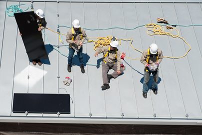 Stanford students add solar panels